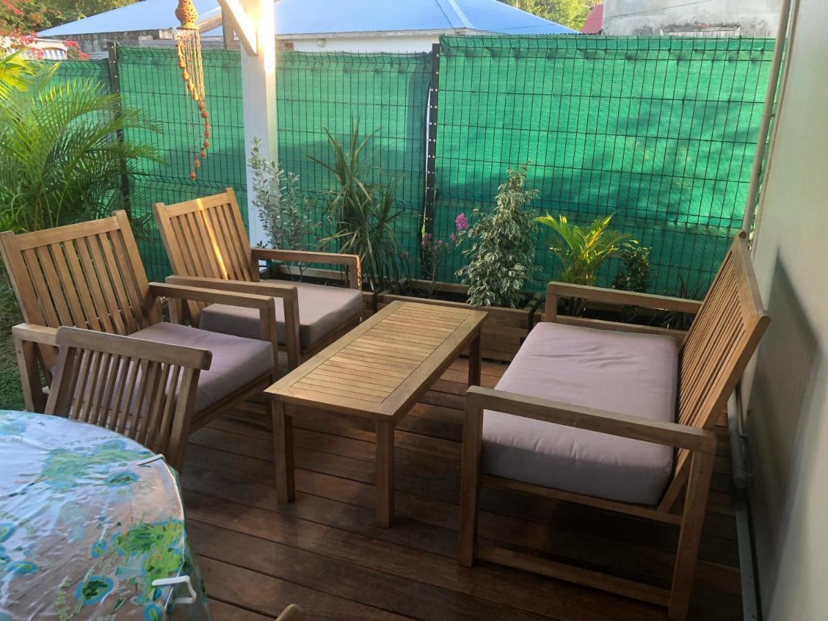 Habitation Baliache - Maison Creole Avec Jardin Privatif, Plage A 200M Deshaies Ngoại thất bức ảnh
